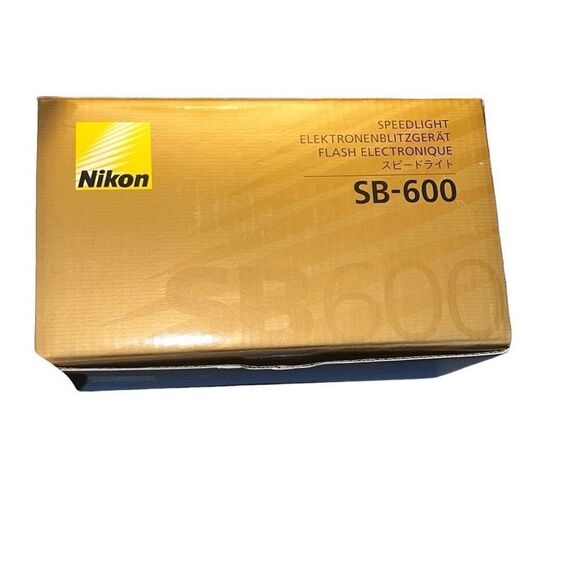 Nikon SB-600 Speedlight Flash (2004-2010) - Picture 4 of 16